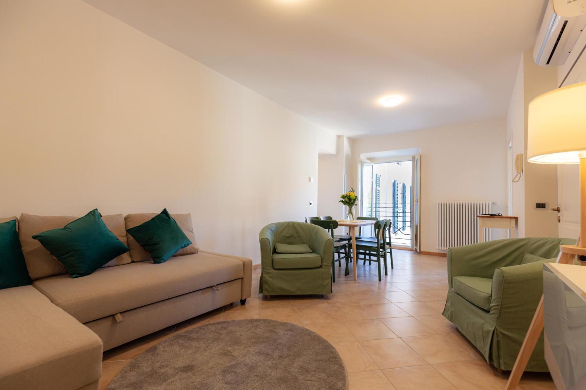 Porta Torre Como Apartment - By Relais Di Giada Exterior photo